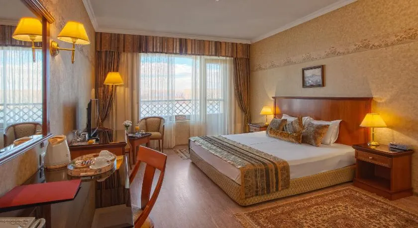 Drustar Hotel - Image 1