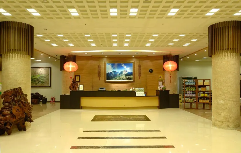 阿里山梅園樓觀景飯店 - Image 1