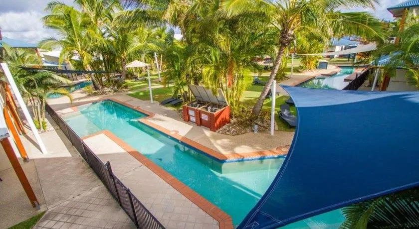 Palm Breeze Holiday Unit - Image 1