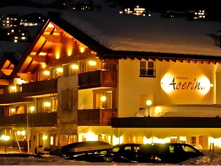 Hotel Acerina Superior - Image 1