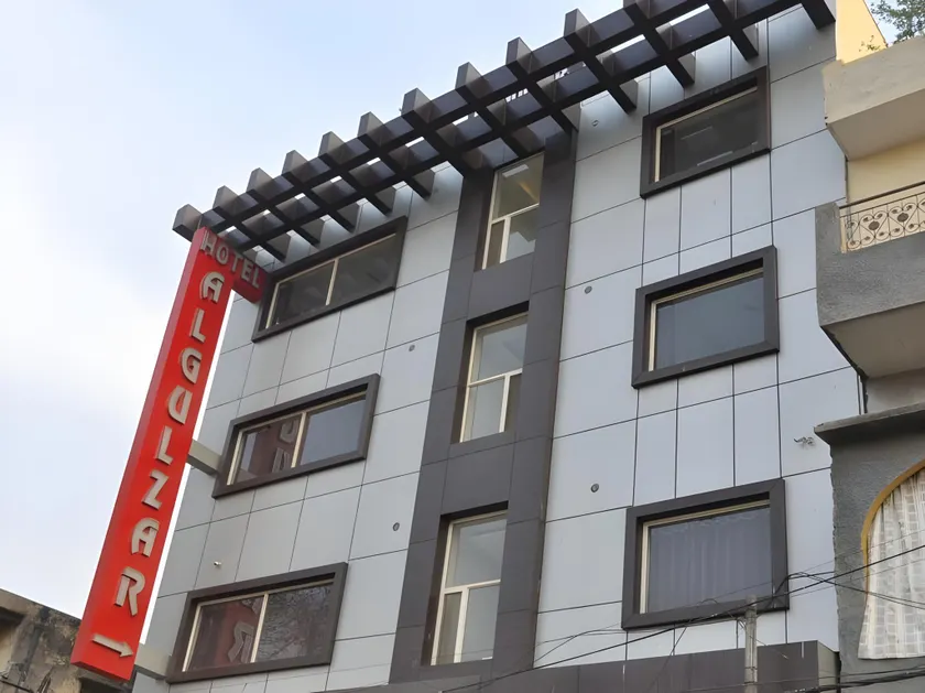 Hotel Al Gulzar - Image 1