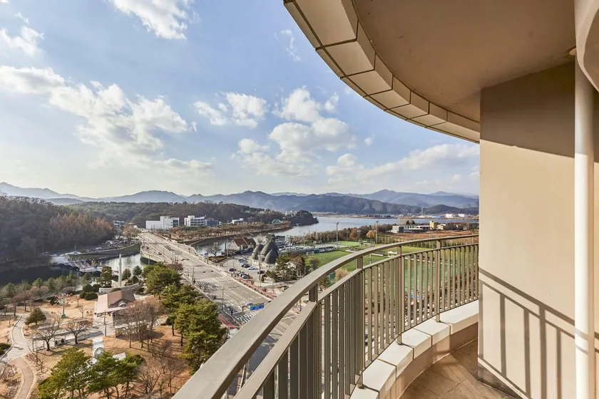Chuncheon Urban Thirty Hotel - Image 1