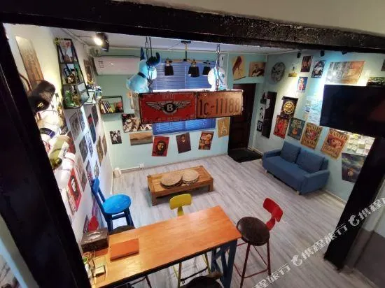 I am waiting for you in Guilin Youth Hostel (Liangjiang Sihu East-West Alley) - Image 1