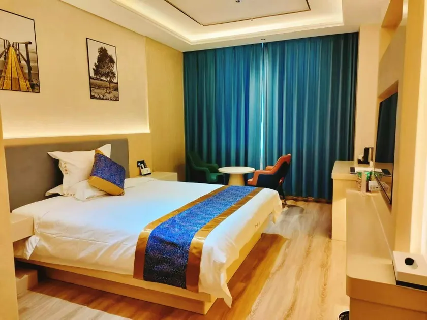 Zongka Hotel - Image 1