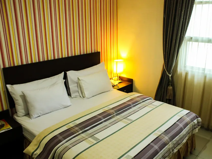 Vindhika Hotel - Image 1