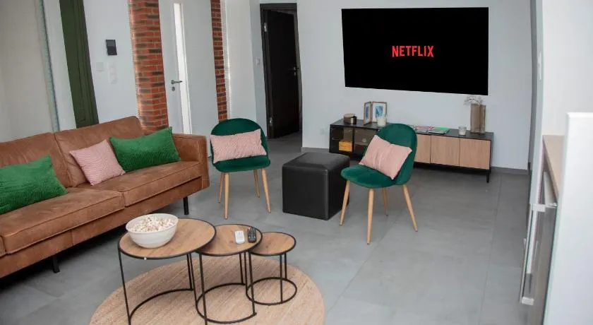 L'appart CinéSpa Balneo Home-Cinema - Image 1