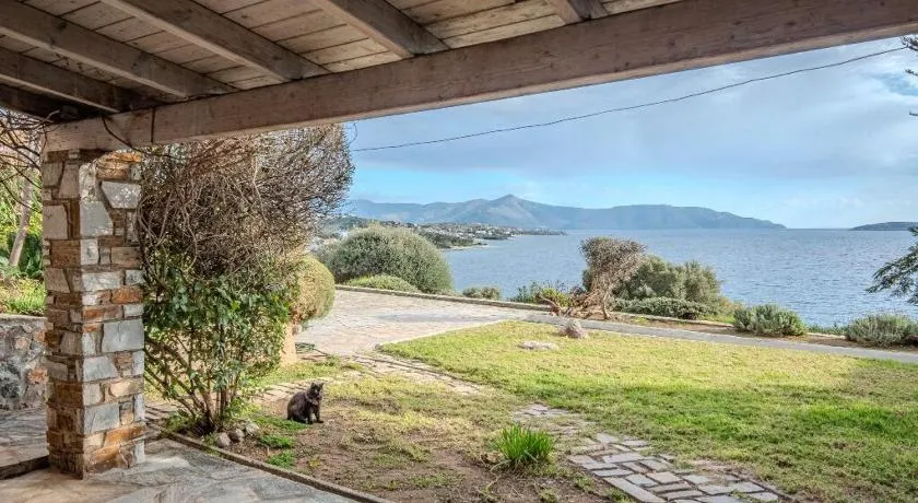 Blue Horizon Retreat - Image 1