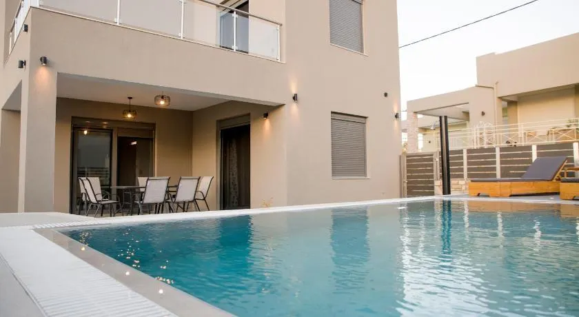 Kamilari Paradise Luxury Villa - Image 1