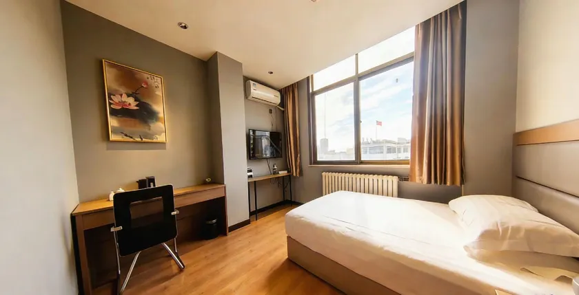 Bailian Haohe-Liangchen Hotel (Weishan County Branch, Jining) - Image 1