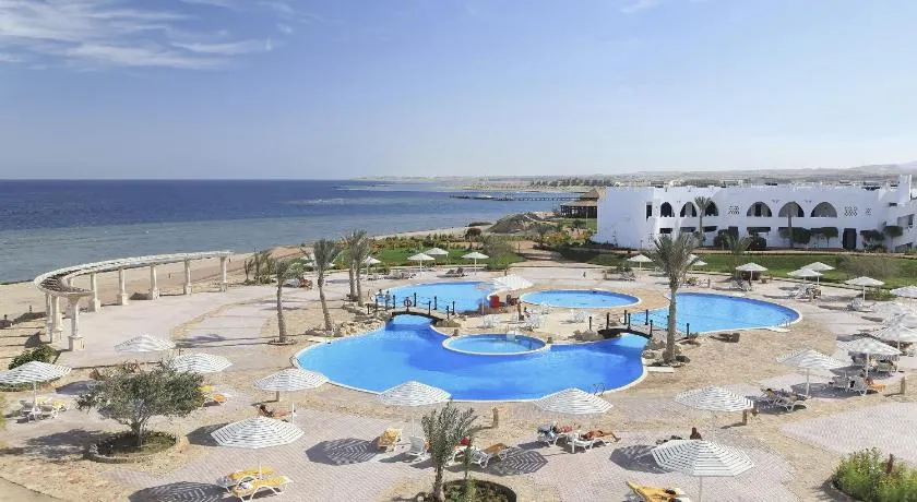 Three Corners Equinox Beach Resort - Image 1