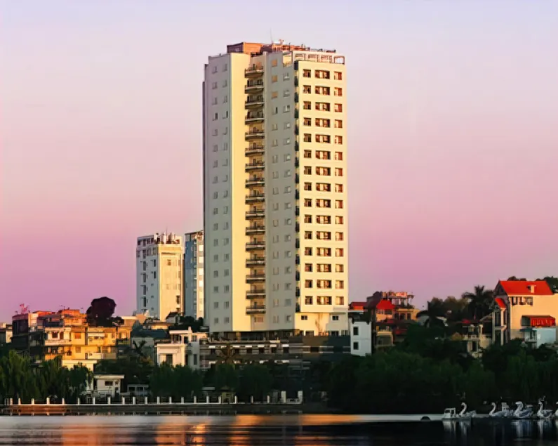 Skyline Tower - Service Apartments - Image 1
