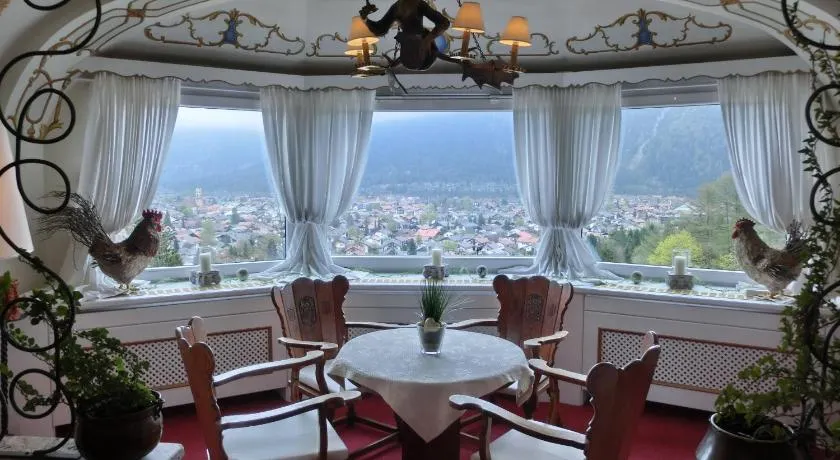 Hotel-Garni Drachenburg - Image 1