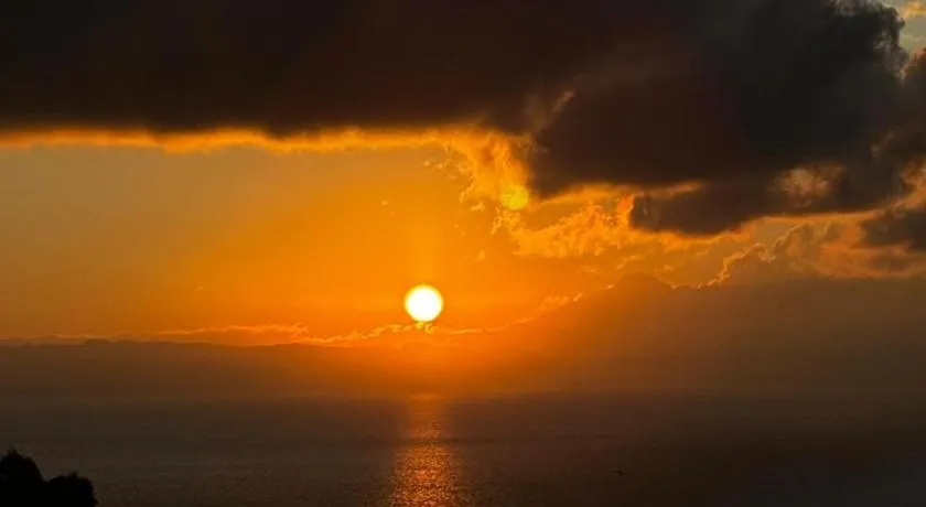 Hostal Amanecer - Image 1