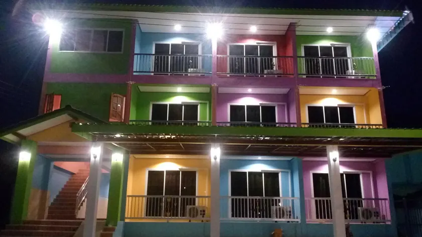 Rueangsrisiri Guesthouse 2 - Image 1