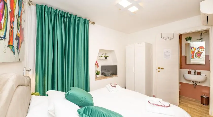 Isa Sweet Home - Image 1