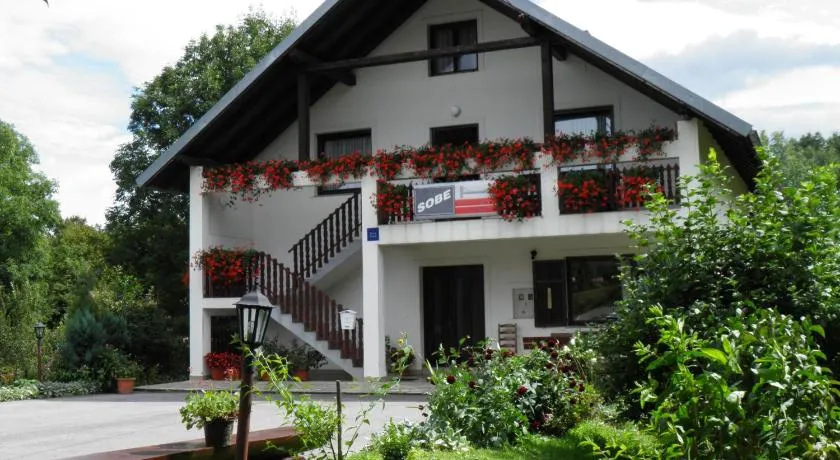 House Janja Plitvice - Image 1