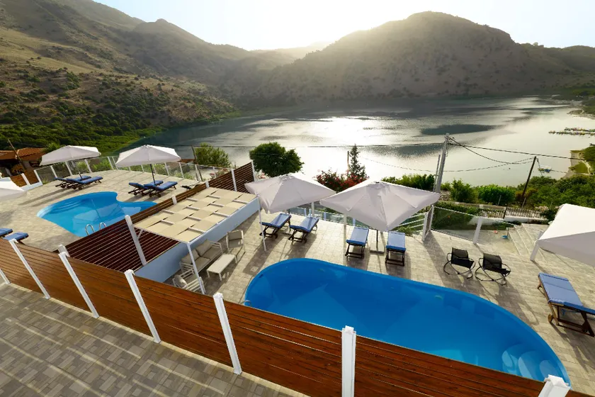 Best Family Friendly Villa near Lake Kournas - Image 1
