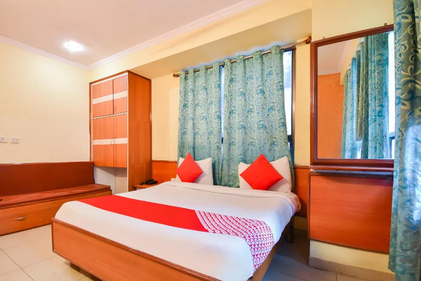 Capital O 14067 Hotel Suryamani - Image 1