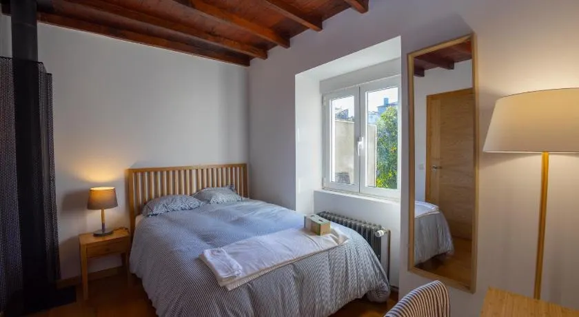 Casa Jovellanos de Casas Das Figueiras en Ría Eo-Ribadeo - Image 1