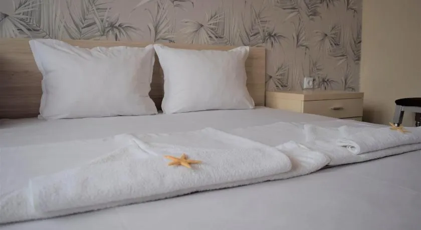 Guest House Gloria - Image 1
