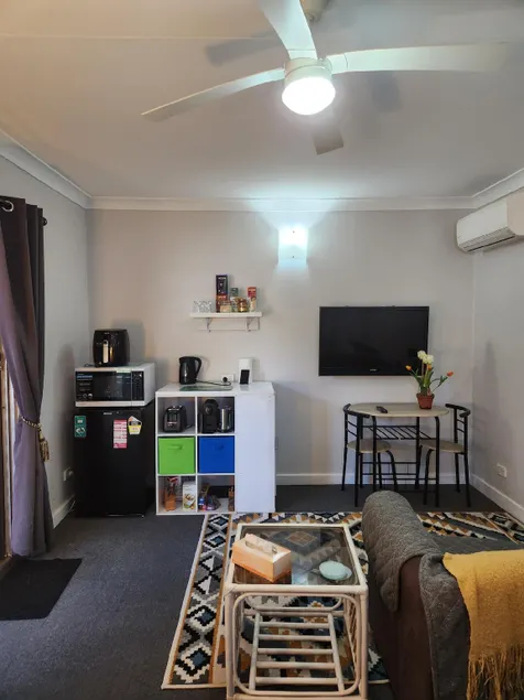 Sandy's Garden Retreat - Image 1