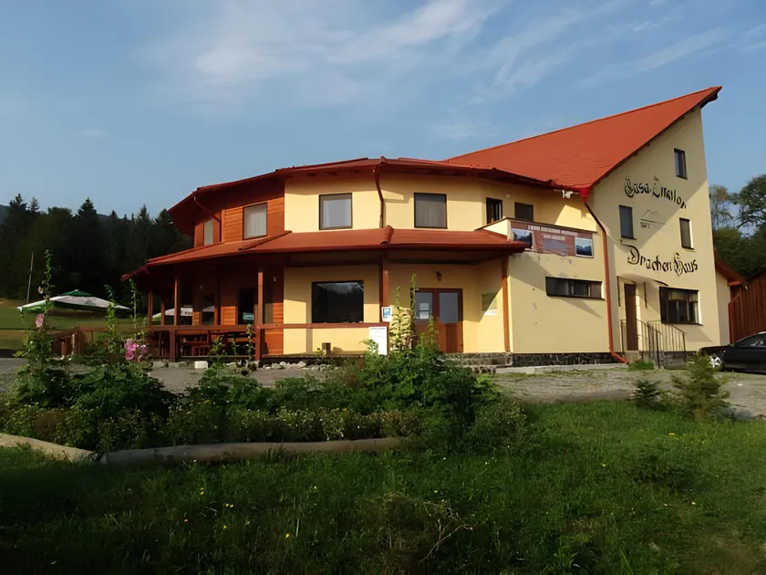 Pensiunea Casa Zmeilor - Image 1
