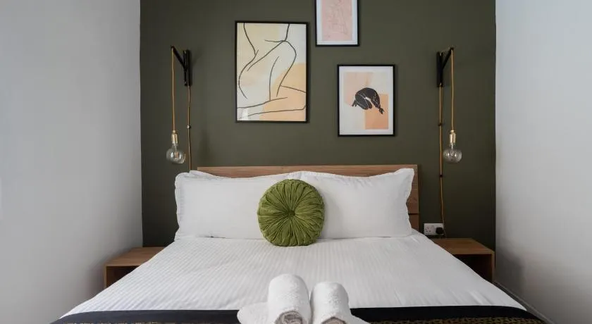 The Shoebox -Stylish & Cosy House - Image 1