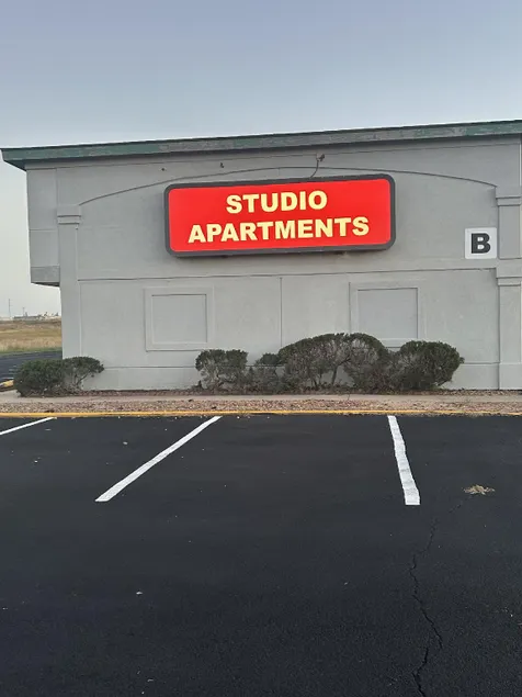  Studio Apartments - Image 1