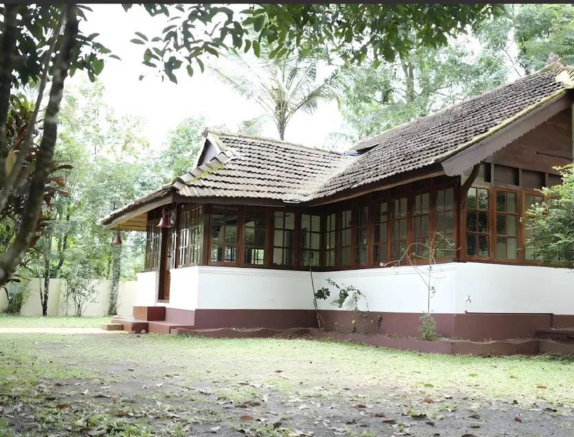 The Colonial Square  Sankedham - Image 1