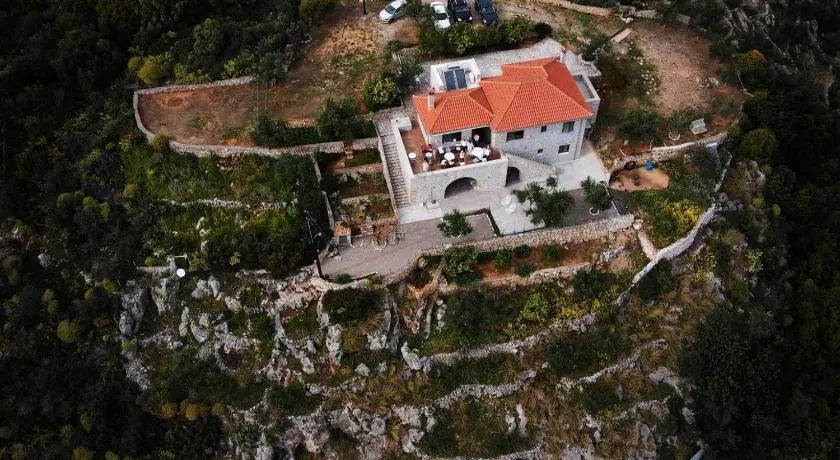 Athina's Stone House in Kardamyli - Image 1