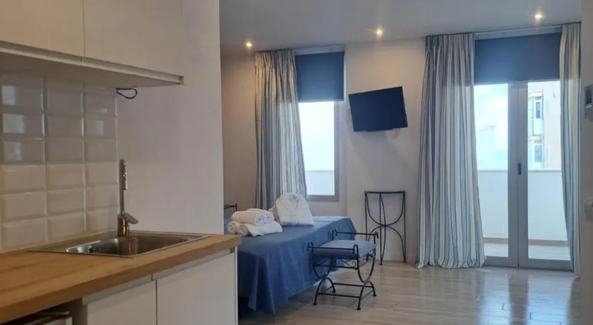 Aparthotel ALMARIS - Image 1