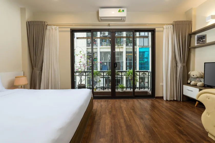 YR Hotel & Apartments - Image 1