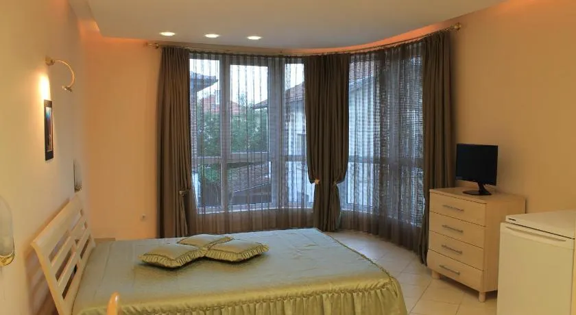 Stela Guest House - Image 1