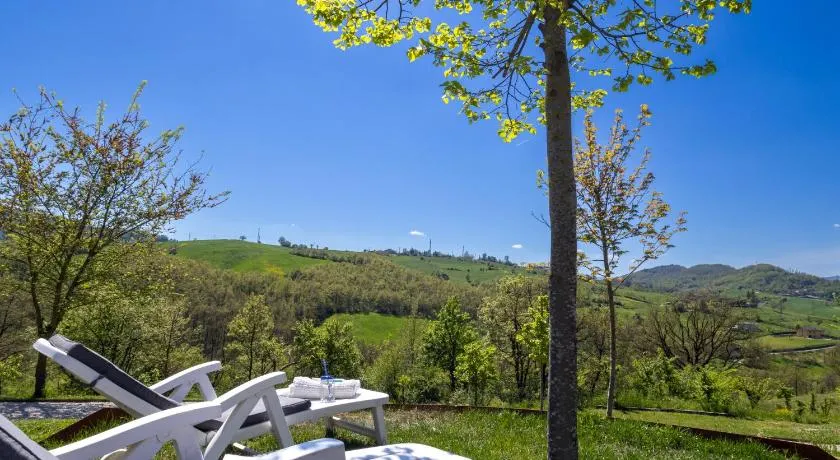 Riserva del Frignano, Giardino e vista Appennino - Image 1