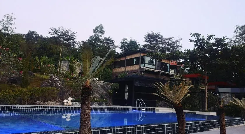 Keeree Loft Resort คีรีลอฟท์รีสอร์ท - Image 1
