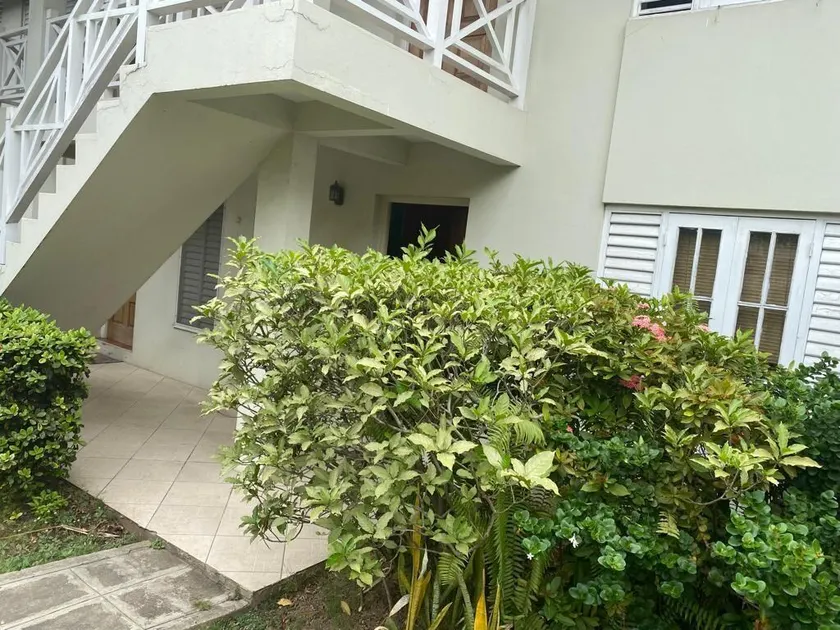 Finest Accommodation Renfrew Place 4-12 Renfrew Rd 2 bedroom 2 bat Apt # 15 New Kinston Jamaica - Image 1