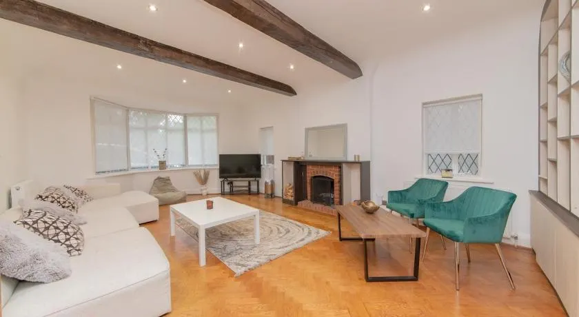 Elegant Tudor Venue - Image 1