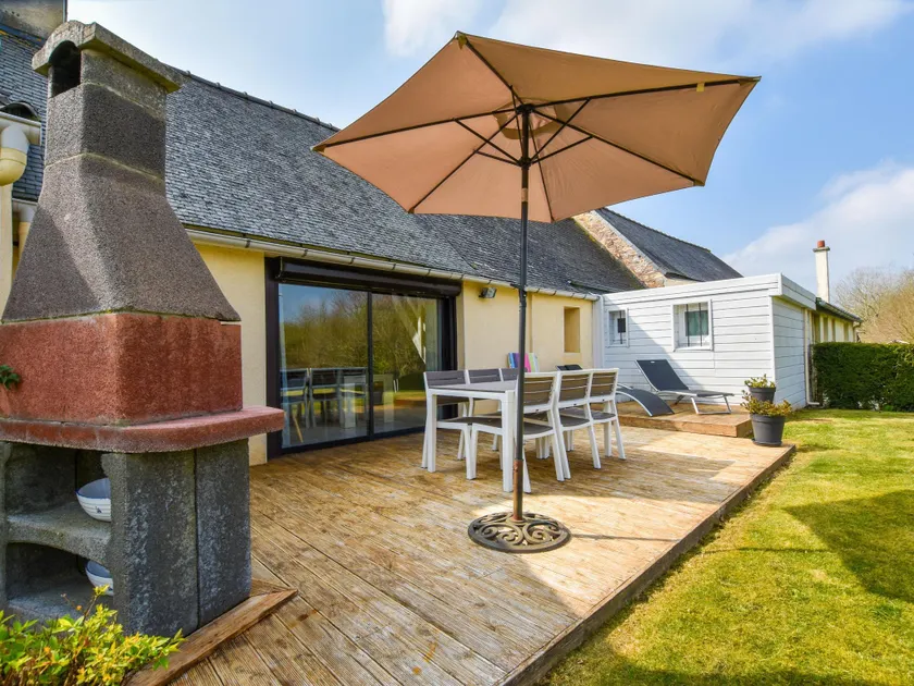 Holiday house with large fenced garden 30min from the beautiful Breton beaches. - Image 1