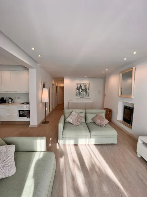 Seaside Apartment in Lapta - Image 1