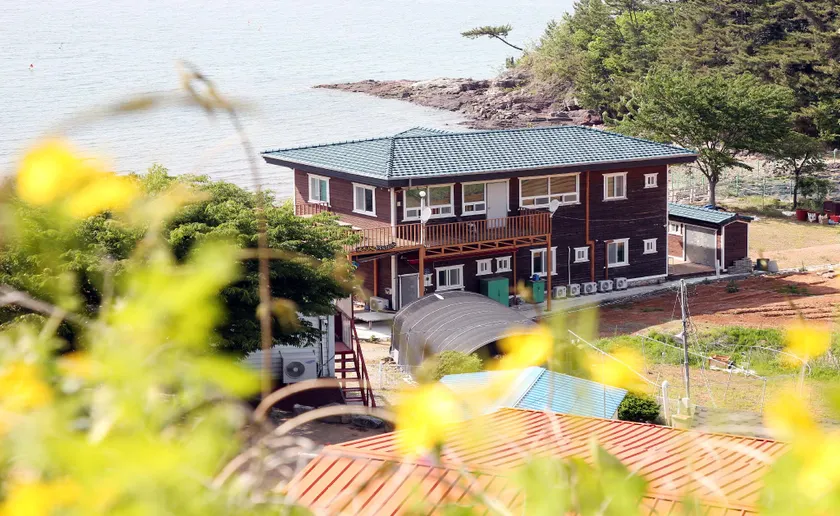 Namhae Bamsum Story Pension - Image 1