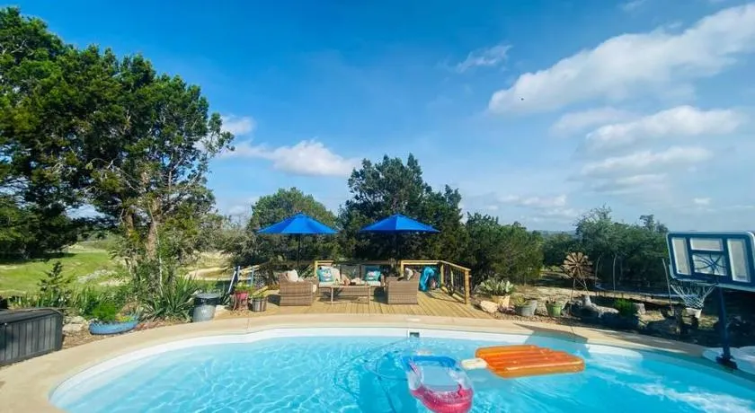 Sommerhus med spabad i Texas Hill Country - Image 1