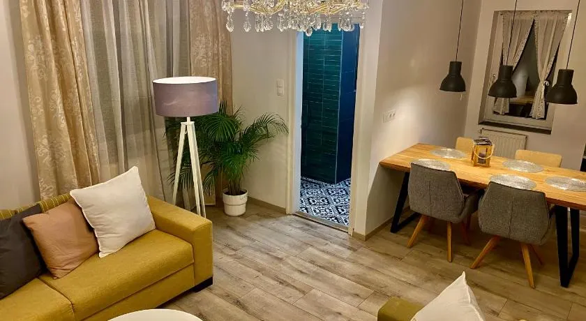 Home Sweet Apartment XL - Image 1
