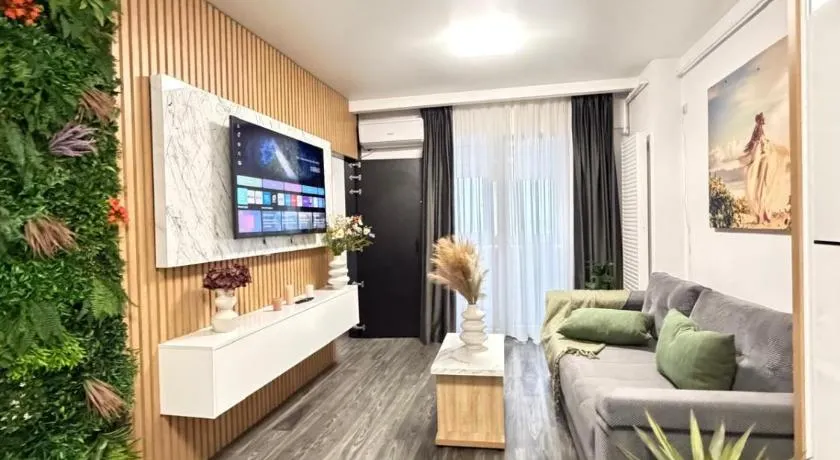 Premium Bucharest Glam Apartments & Studios - Parking Option - Image 1