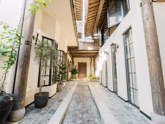 Shanque Suji Homestay - Image 1