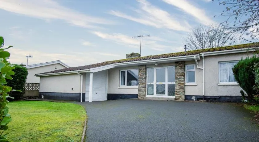 Glan Heulog - 3 Bed Holiday Home - Saundersfoot - Image 1