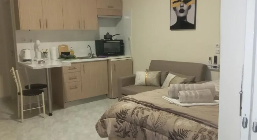 Elia patra apartment - Image 1