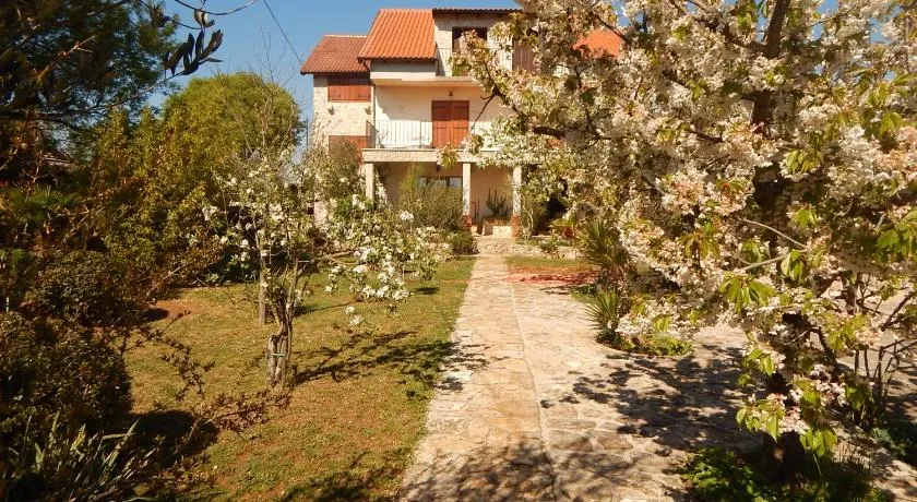 Mandić Rooms - Image 1