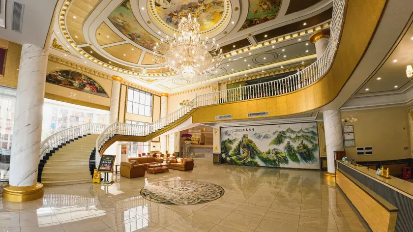 HAOHAN HOTEL TAISHAN - Image 1