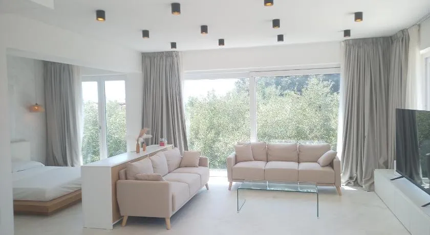 Smart Luxury Suites & Apartments - Image 1