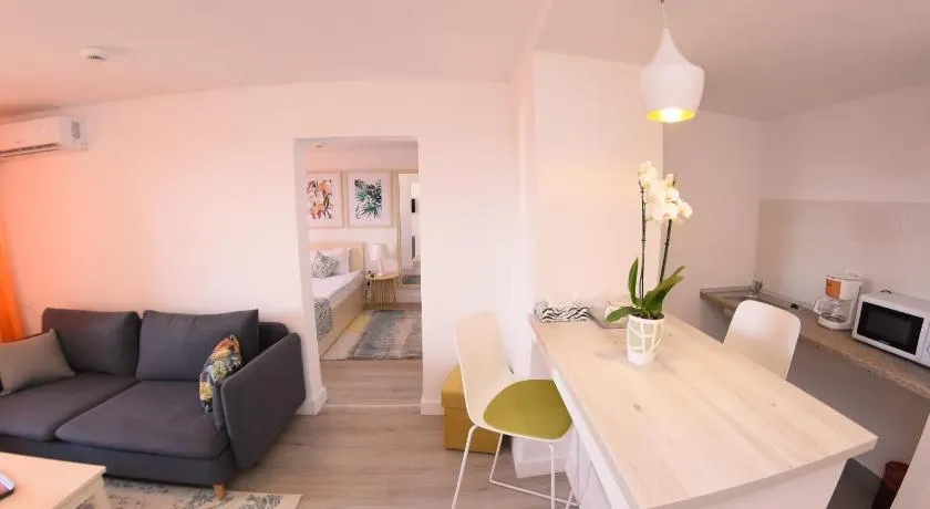 Spring Holiday Resort - Image 1